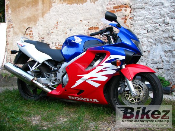 Honda CBR 600 F4