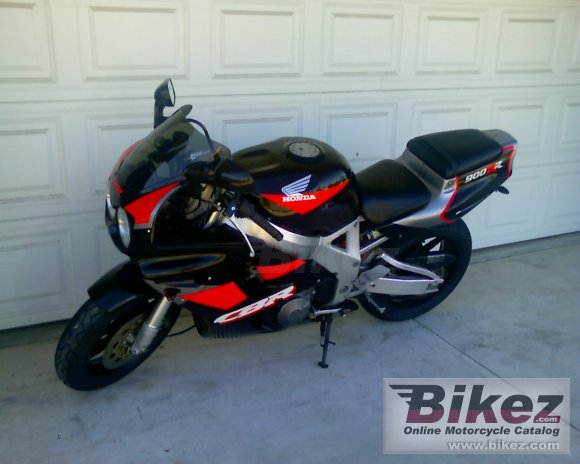 Honda CBR 900 RR Fireblade