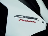 Honda_CBR1000RR_Fireblade_2009