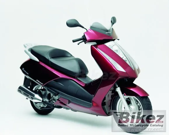 Honda FES 125 Pantheon