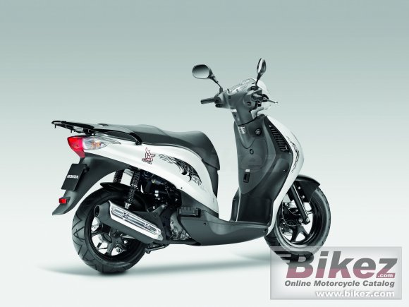 Honda PS125i