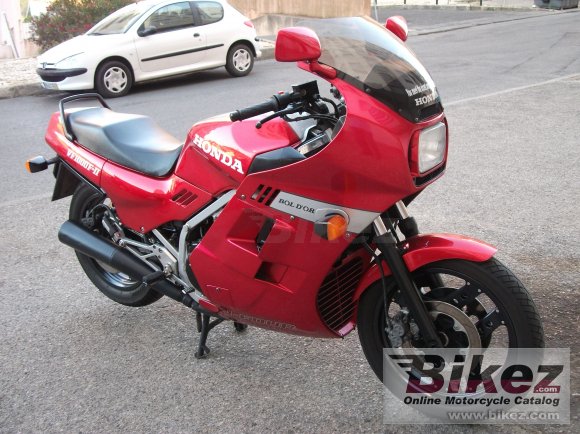 Honda VF 1000 F 2