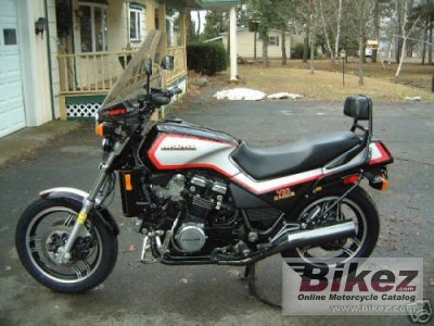 Honda VF 1100 S Sabre V65