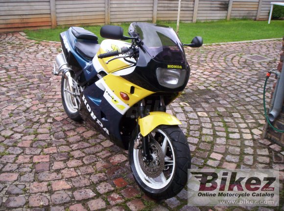 Honda VFR 400 NC24