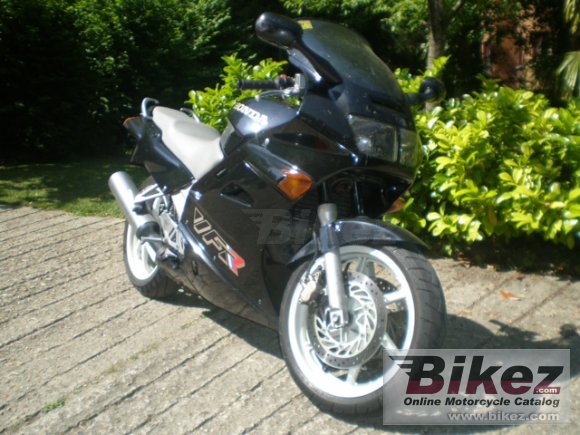 Honda VFR 750 F