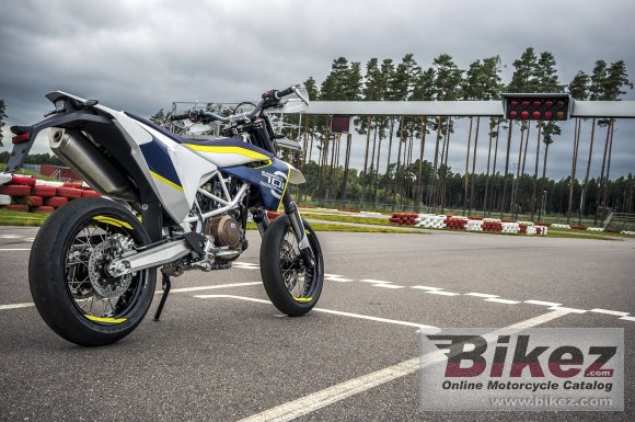 Husqvarna 701 Supermoto