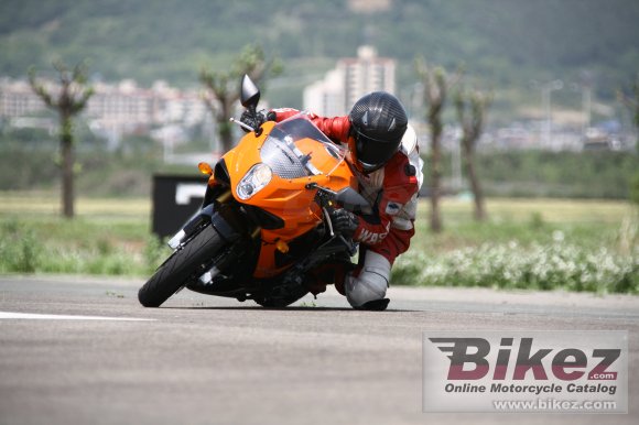 Hyosung GT250R