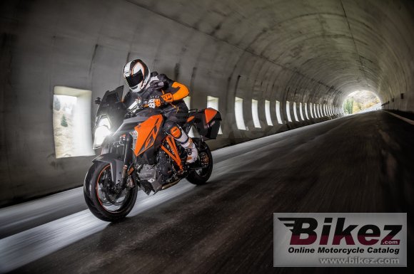 KTM 1290 Super Duke GT