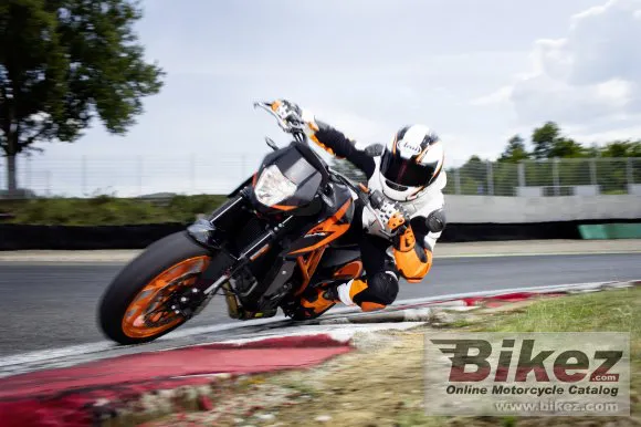 KTM 690 Duke R