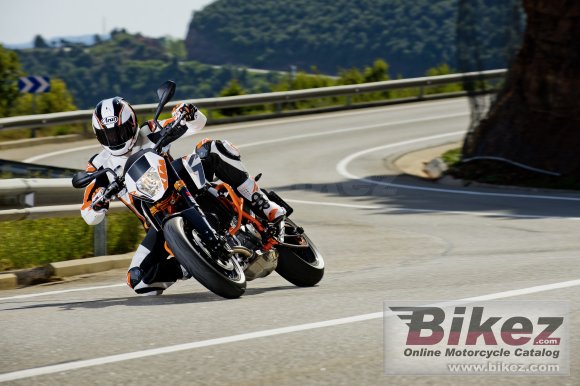 KTM 690 Duke R