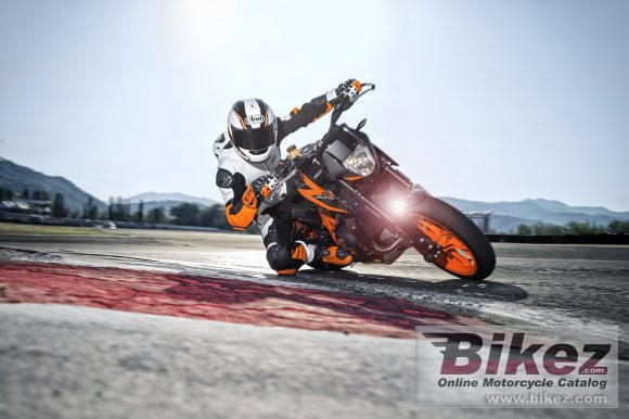 KTM 690 Duke R