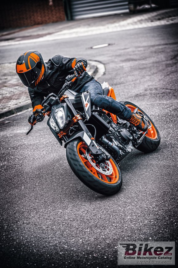 KTM 890 Duke GP