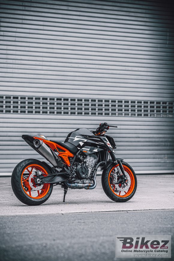 KTM 890 Duke GP