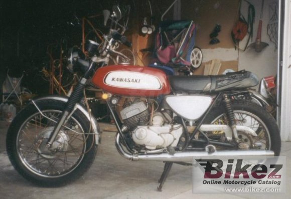 Kawasaki A7 Avenger