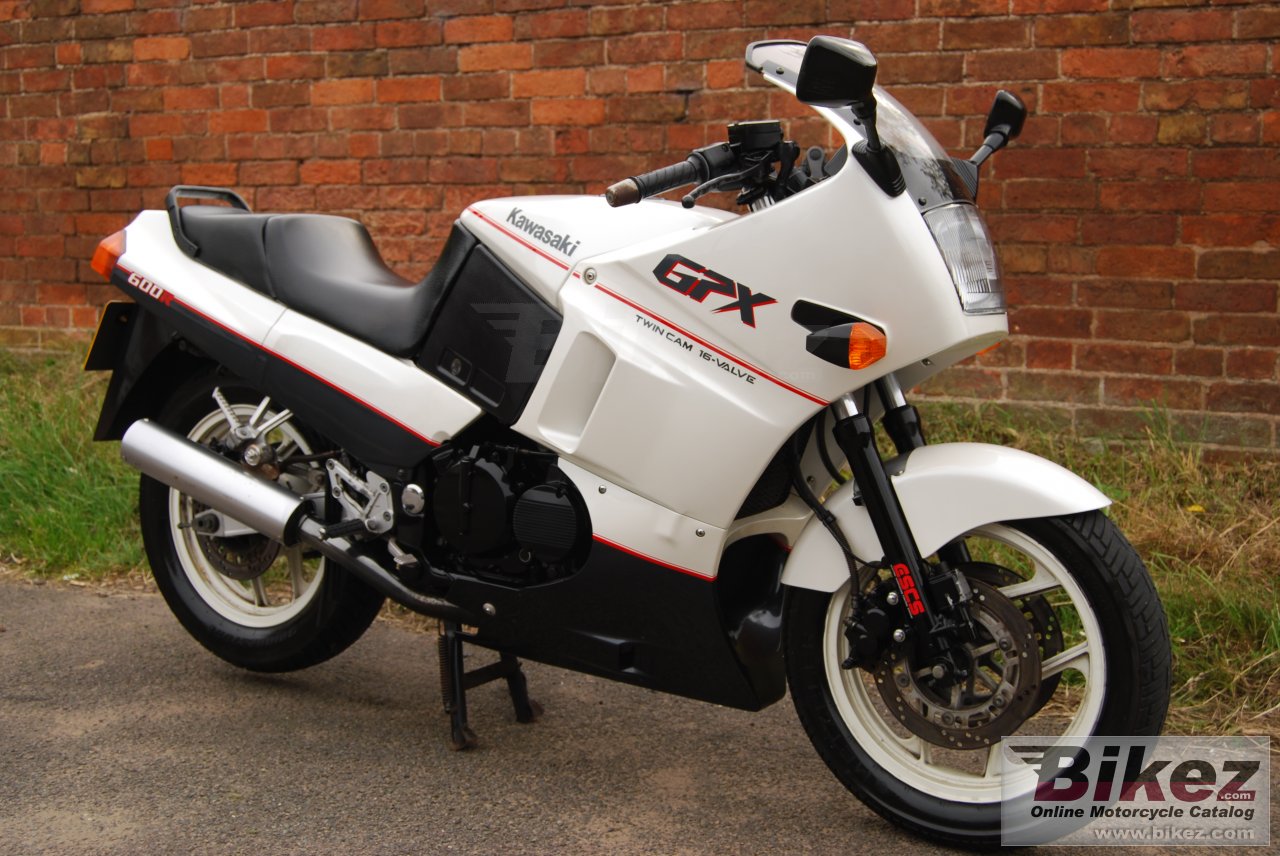Kawasaki GPX 600 R