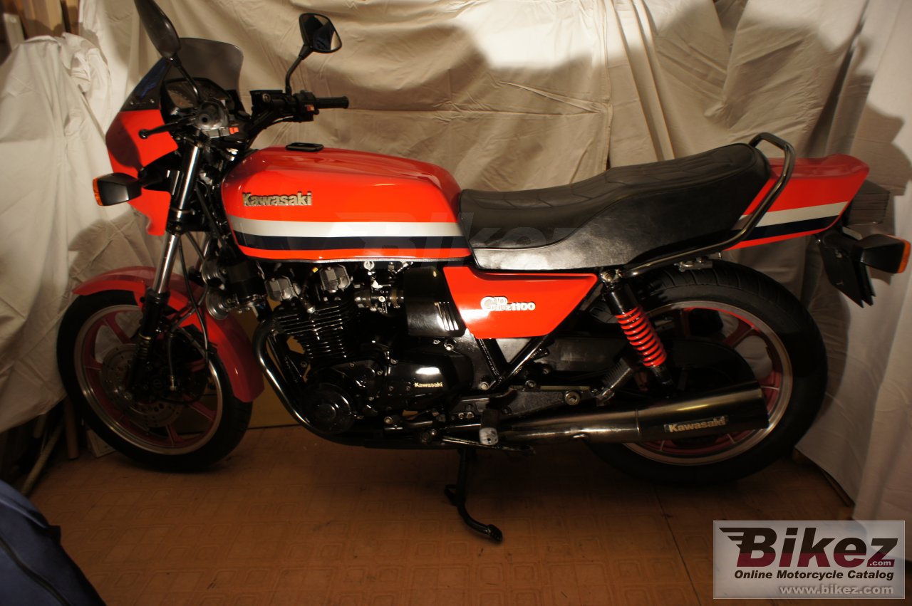Kawasaki GPZ 1100 (reduced effect)