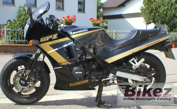 Kawasaki GPZ 600 R