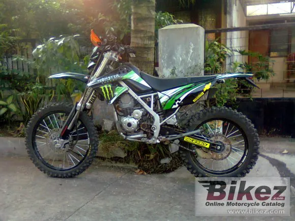 Kawasaki KLX140 Monster Energy