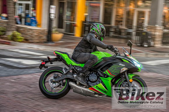 Kawasaki Ninja 650 KRT 