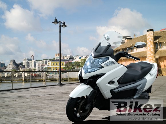 Kymco Myroad 700i