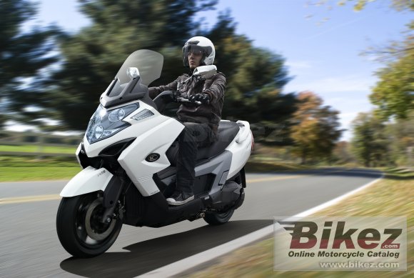 Kymco Myroad 700i