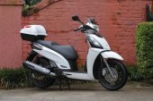 Kymco_People_GT_200i_2013