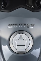 MV_Agusta_Brutale_1000_RS_2023
