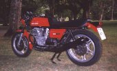 Moto_Guzzi_850_Le_Mans_1976