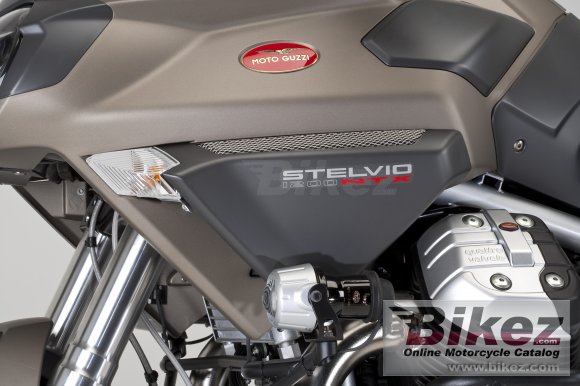 Moto Guzzi Stelvio 1200cc NTX 4V