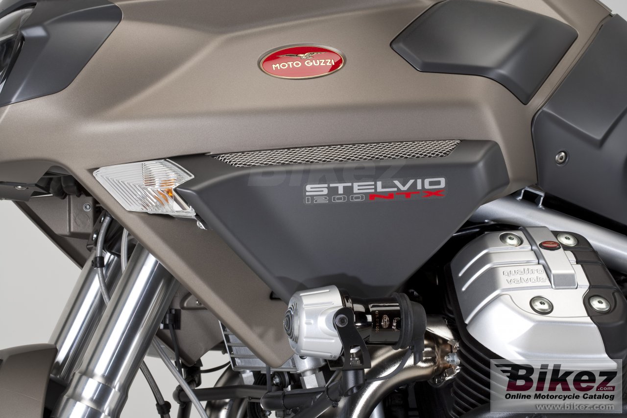 Moto Guzzi Stelvio 1200cc NTX 4V