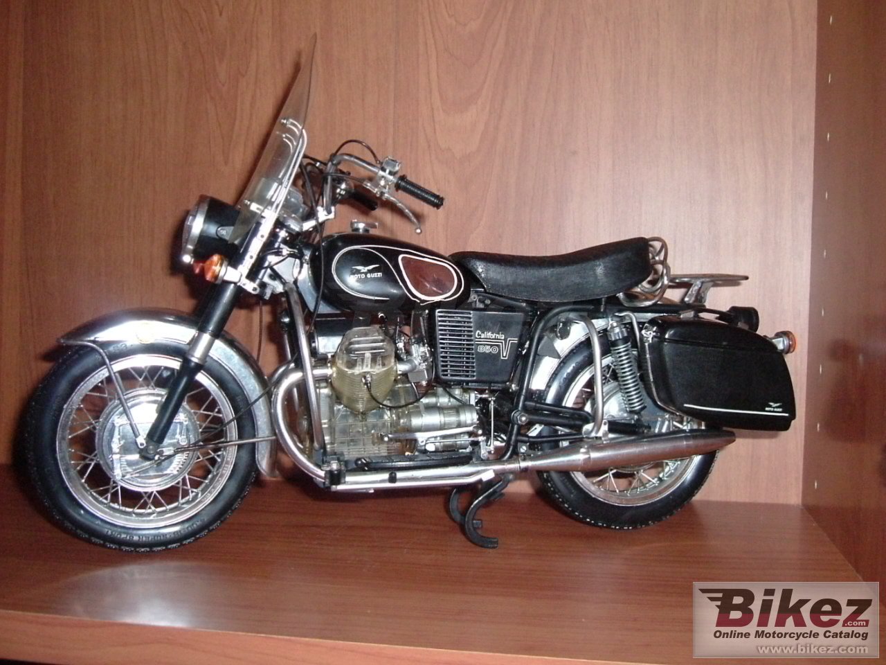 Moto Guzzi V7 850 California