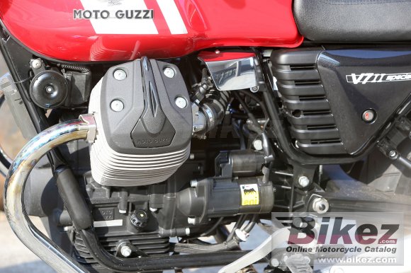 Moto Guzzi V7 II Special