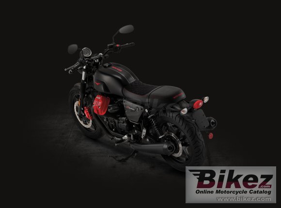 Moto Guzzi V7 III Carbon