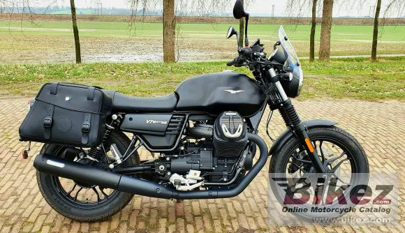 Moto Guzzi V7 III Stone