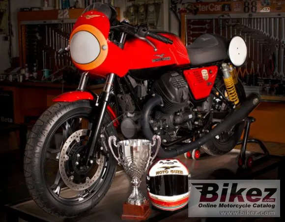 Moto Guzzi V7 III Stone Fast Endurance Trophy