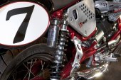 Moto_Guzzi_V7_Racer_2011