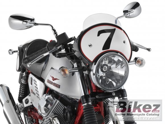 Moto Guzzi V7 Racer