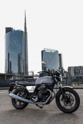 Moto Guzzi V7III Milano