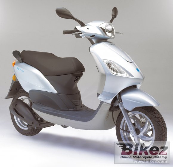 Piaggio Fly 125