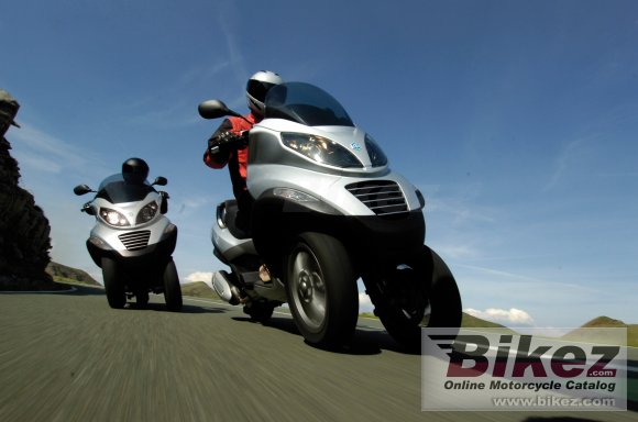 Piaggio MP3 250