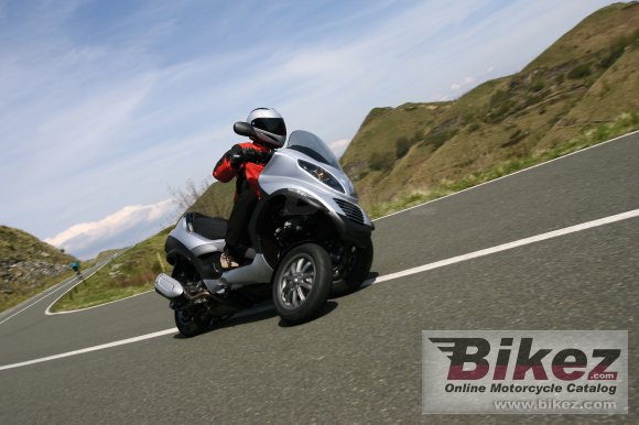 Piaggio MP3 250