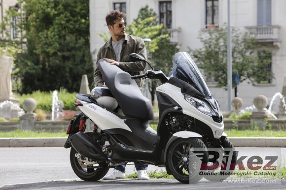 Piaggio MP3 300 hpe Sport