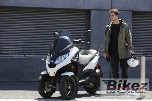 Piaggio MP3 300 hpe Sport