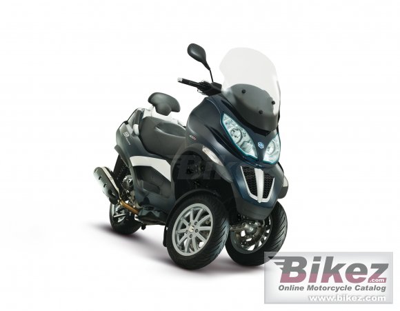 Piaggio MP3 400