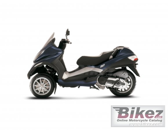 Piaggio MP3 400