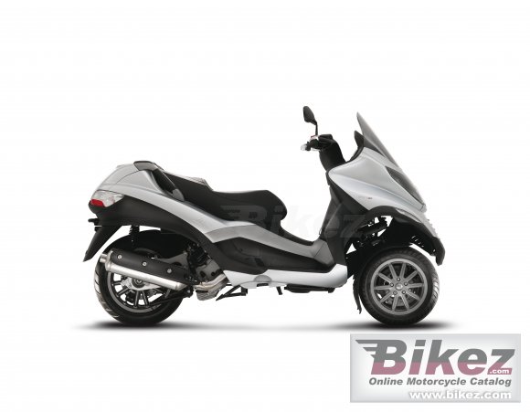 Piaggio MP3 400