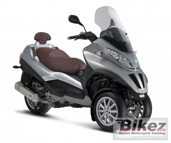 Piaggio MP3 500