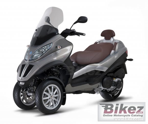 Piaggio MP3 500