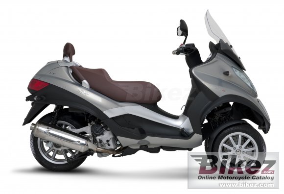 Piaggio MP3 500