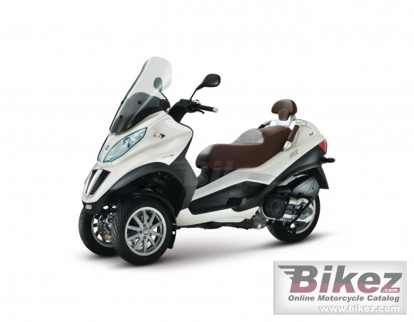 Piaggio MP3 500